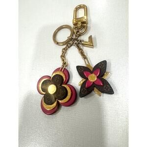 Louis Vuitton Blooming Flowers Bag Charm & Key Holder